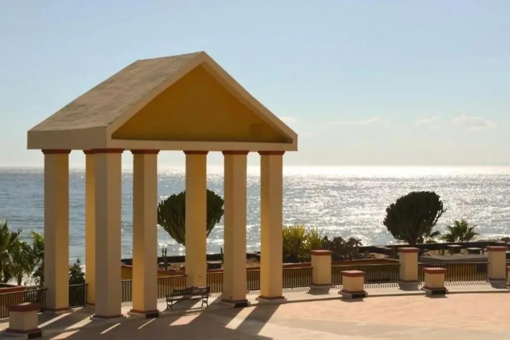 Oleholidays 313 Romana Playa Junto Al Mar Marbella Apartment