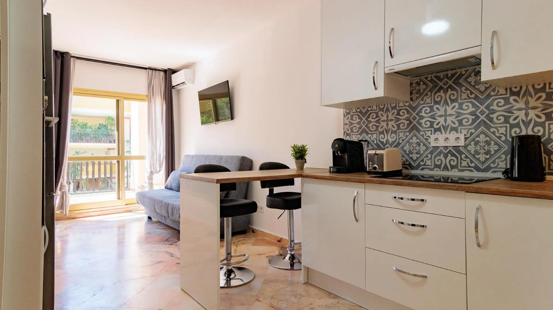 Oleholidays 313 Romana Playa Junto Al Mar Marbella 0*,
